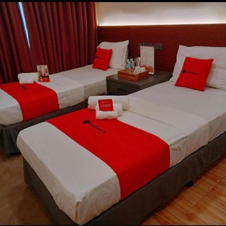 Reddoorz Plus @ Toshiko Boutique Hotel Koronadal City Exteriör bild